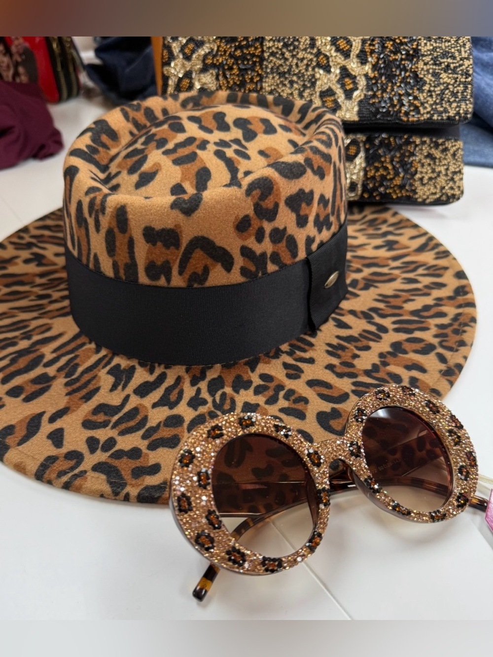 New 3PC Leopard Print Wide-Brim Hat with Sunglasses/Clutch